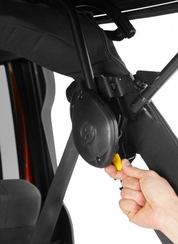 Bes supertop ultra jk rear hardware inside pull tab