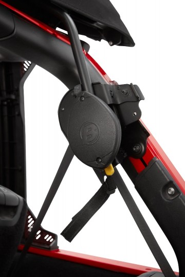 Bes trektop ultra jlu rear bow hardware closeup
