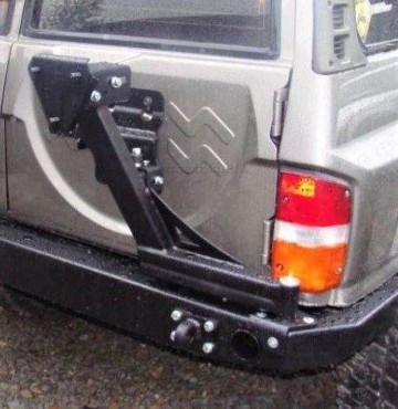 F4x4 wieldrager voor achterbumper nissan patrol y60 87 97 porte roue pour pare chocs arriere 4x4 deals1631024x1024