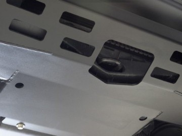 Front runner sump guard 6mm land rover discovery lr4 sgld008 6 510x383