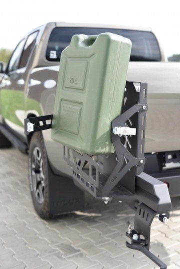 Hilux2020 sr5uchwytkanistra15 rotated