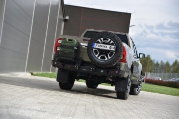 Hilux2020 sr5uchwytkola13 768x513
