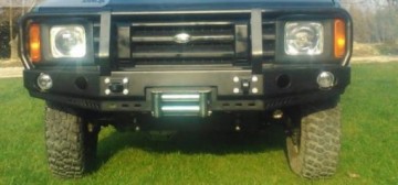 Landroverdiscoveryi200zderzakprzodzbullbaremfabryka4x43 510x238