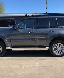 Mitsubishi pajero iv bagaznik fabryka 4x4 3 247x300