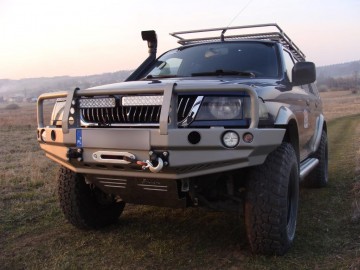 Mitsubishi pajero sport