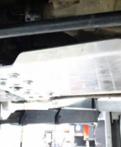 Mitsubishipajeroiioslonaredukotrafabryka4x43 247x300