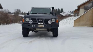 Nissan patrol y60 zderzak przod fabryka 4x4 1 510x287