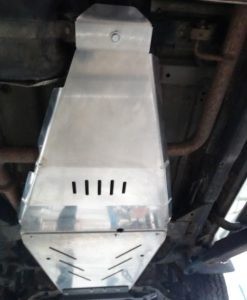 Nissannavarad4010 14oslona reduktorafabryka4x4 247x300