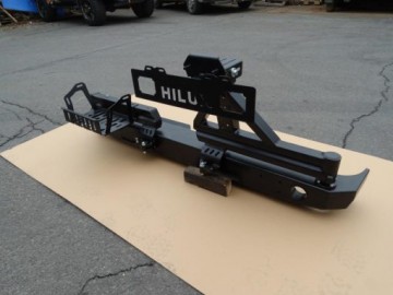 Toyota hilux 08 11 mocowanie kola i kanistra fabryka 4x4 1 510x383