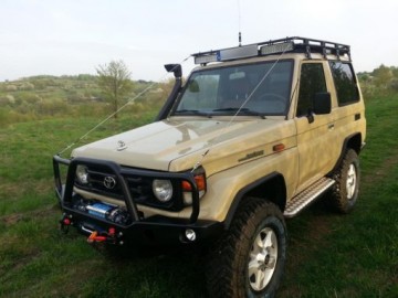 Toyota hzj 71 zderzak przod z bullbarem fabryka 4x4 3 510x383