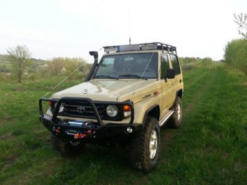 Toyota hzj 71 zderzak przod z bullbarem fabryka 4x4 9 510x383