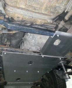 Toyota j 100 oslona reduktora fabryka 4x4 1 247x300