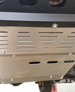 Toyota j 120 oslona silnika fabryka 4x4 2 247x300 0