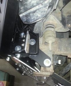 Toyota j 120 oslona silnika fabryka 4x4 7 247x300 1