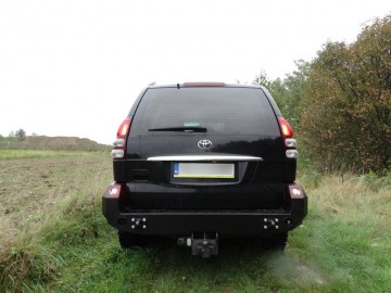 Toyota j 120 zderzak tyl fabryka 4x4 15