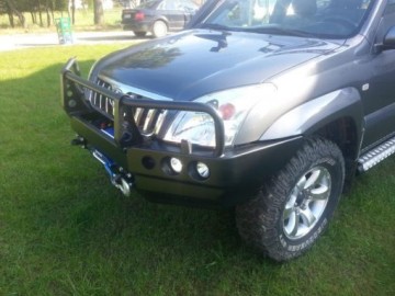 Toyota j 125 zderzak przod z bullbarem fabryka 4x4 2 510x383